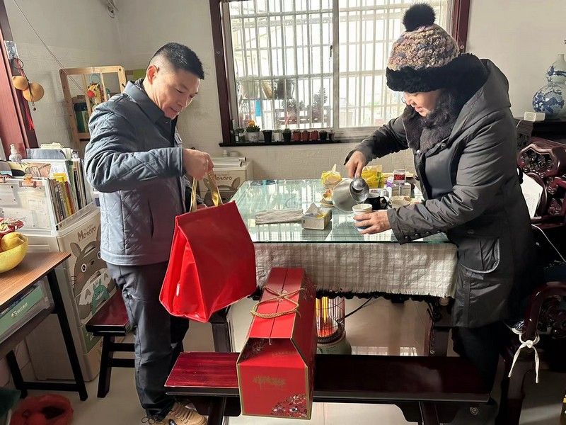 關(guān)愛(ài)退休員工